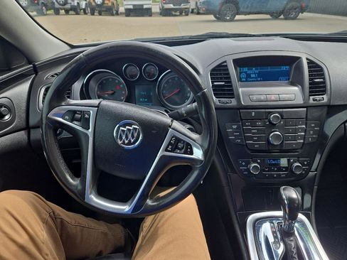 Used 2012 Buick Regal Leather FWD image 8