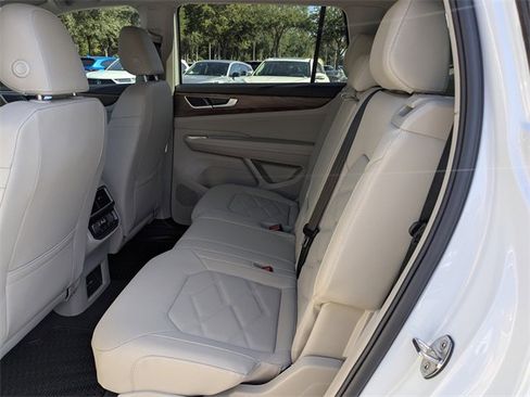 New 2026 Volkswagen Atlas SE image 14