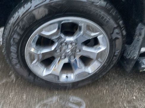 Used 2019 RAM 1500 Big Horn image 31