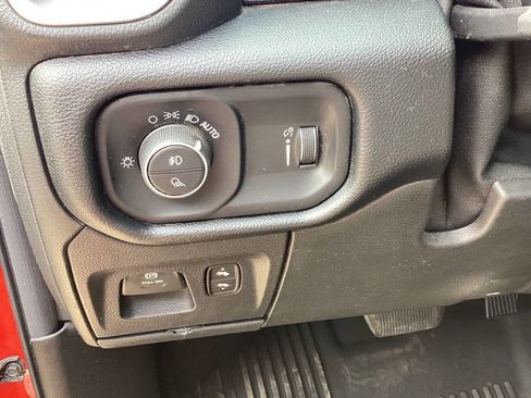 Used 2020 RAM 1500 Big Horn AWD/4WD image 23