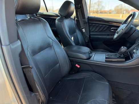 Used 2014 Ford Taurus Limited image 19