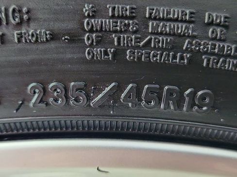 Used 2015 Ford Escape Titanium w/ Equipment Group 301A image 40