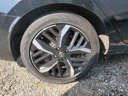 Certified 2024 Nissan Versa SR FWD image 18