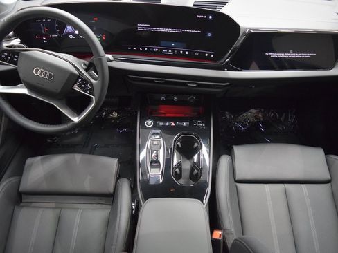 New 2025 Audi A5 2.0T Prestige image 8