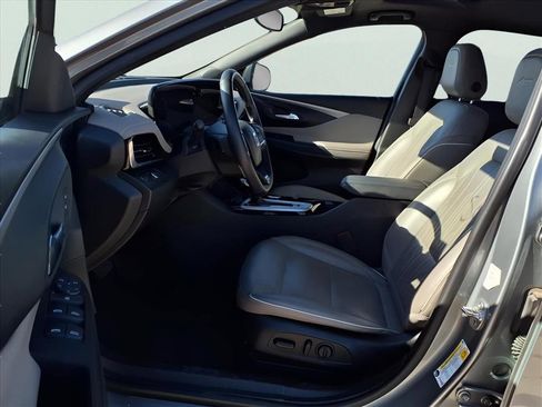 Used 2024 Buick Envista Avenir image 13