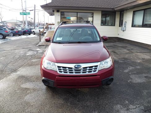 Used 2012 Subaru Forester 2.5X Premium w/ All-Weather Pkg image 8