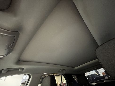 Used 2023 Chevrolet Equinox LT image 7