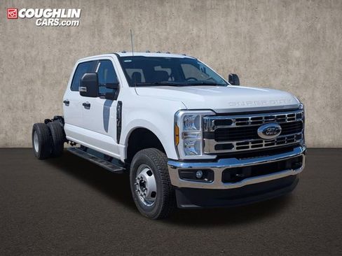 New 2026 Ford F350 XL w/ XL Chrome Package AWD/4WD image 1