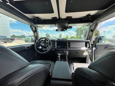 New 2026 Ford Bronco Badlands AWD/4WD image 13