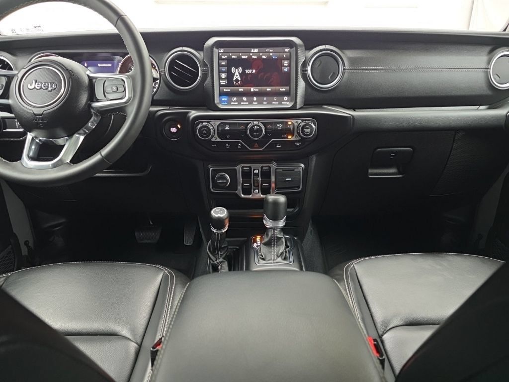 Used 2023 Jeep Gladiator Overland w/ Popular Equipment Package AWD/4WD image 31