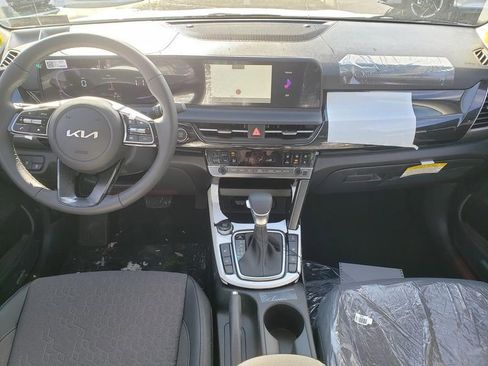New 2026 Kia Seltos S AWD/4WD image 9