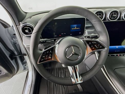 Used 2026 Mercedes-Benz GLC 300 4MATIC image 12