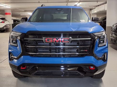New 2026 GMC Terrain AT4 w/ Technology Package II AWD/4WD image 2