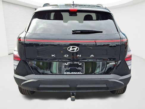 Used 2025 Hyundai Kona SEL image 5