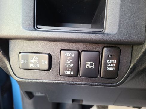 Used 2018 Toyota Tacoma TRD Pro image 22