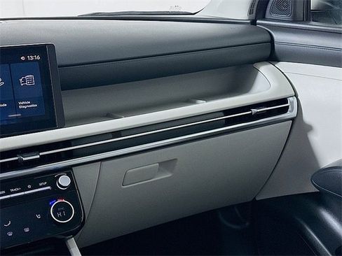 Certified 2025 Hyundai Tucson SEL image 22