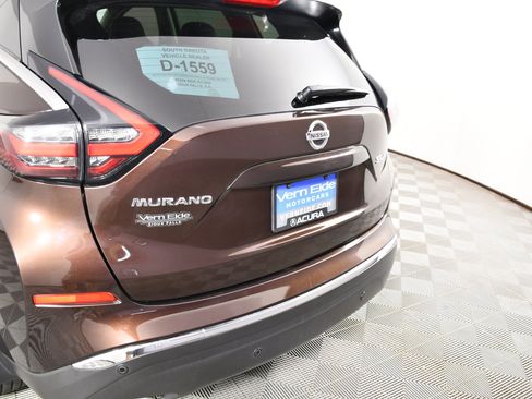 Used 2019 Nissan Murano SL AWD/4WD image 16