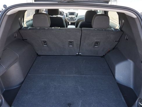 Used 2021 Chevrolet Equinox LS AWD/4WD image 26