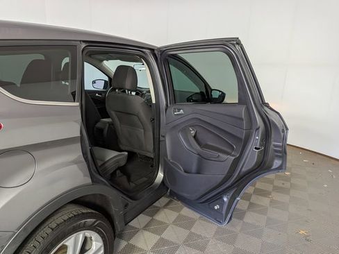 Used 2014 Ford Escape SE image 31