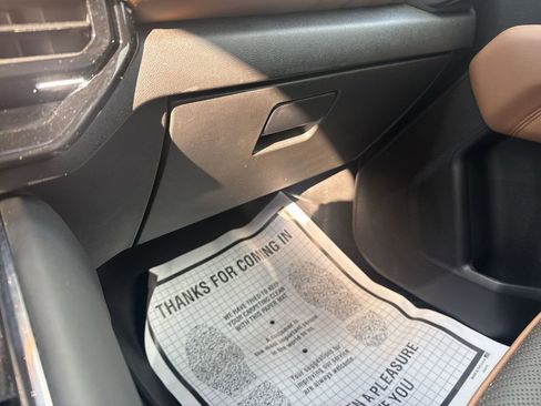 Used 2024 GMC Canyon AT4 w/ AT4 Premium Package image 37