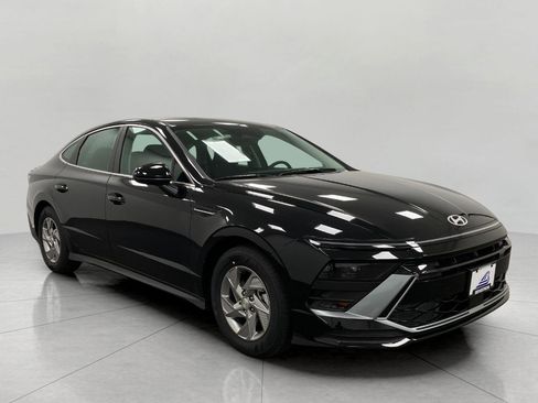 New 2025 Hyundai Sonata SE image 1