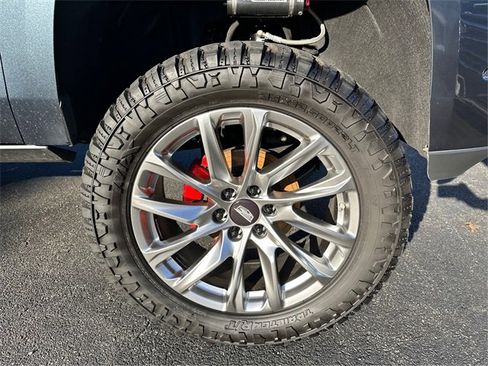 Used 2020 Cadillac Escalade Luxury image 12