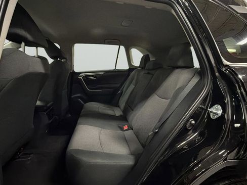 Used 2024 Toyota RAV4 XLE image 33