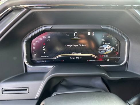 Used 2025 GMC Sierra 2500 AT4 image 18