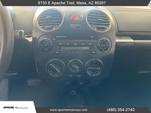 Used 2007 Volkswagen Beetle 2.5 Convertible 2D image 19