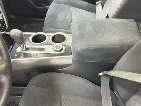 Used 2015 Nissan Pathfinder S FWD image 21