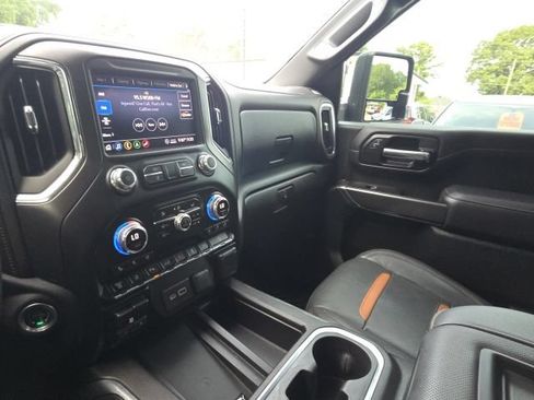 Used 2020 GMC Sierra 3500 AT4 w/ AT4 Premium Package AWD/4WD image 30