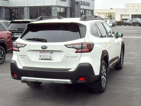 Certified 2025 Subaru Outback Premium AWD/4WD image 6