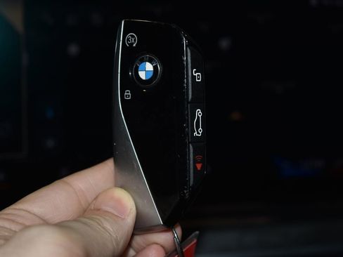 Used 2024 BMW i7 eDrive50 RWD image 14