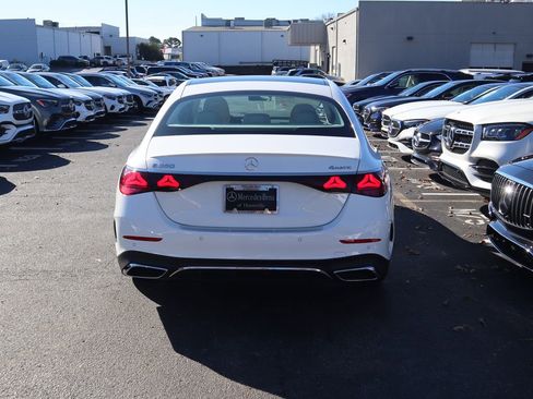 New 2026 Mercedes-Benz E 350 4MATIC Sedan image 4