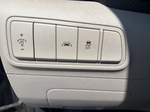 Used 2019 Hyundai Tucson SE image 20