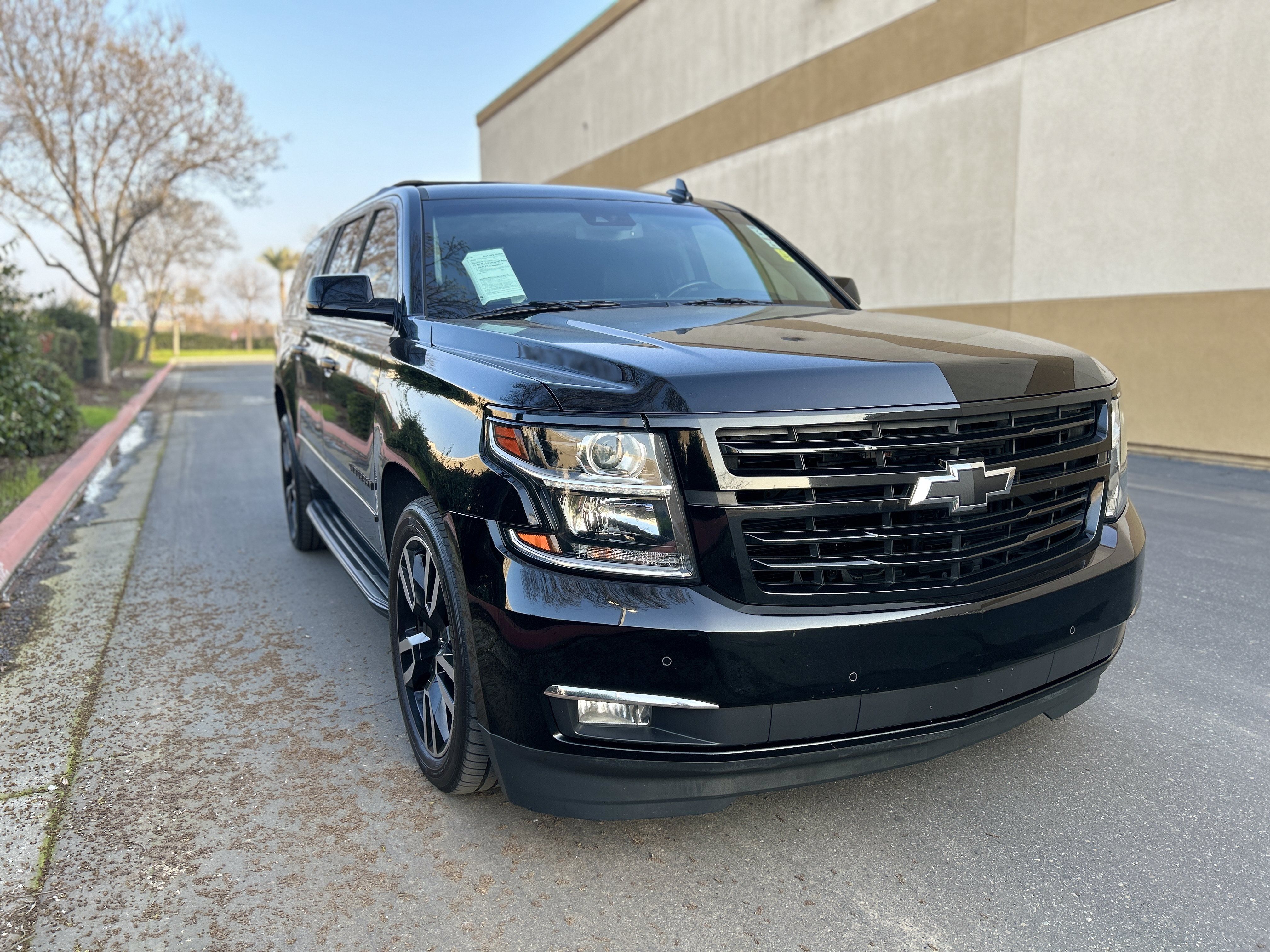 Used 2019 Chevrolet Suburban Premier AWD/4WD image 2