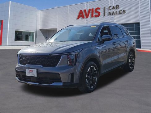 Used 2024 Kia Sorento S image 1