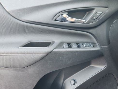 Used 2024 Chevrolet Equinox RS image 24