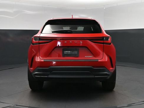 Used 2024 Lexus NX 250 FWD w/ Towing Package (2000 Lbs) image 6