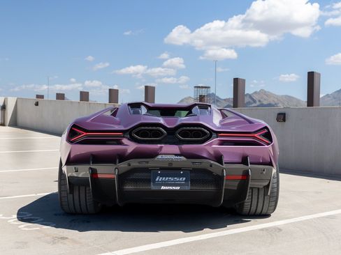 Used 2026 Lamborghini Revuelto AWD/4WD image 11