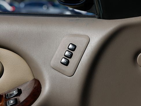 Used 2001 INFINITI I30 w/ (B03) Touring Sport Pkg image 40