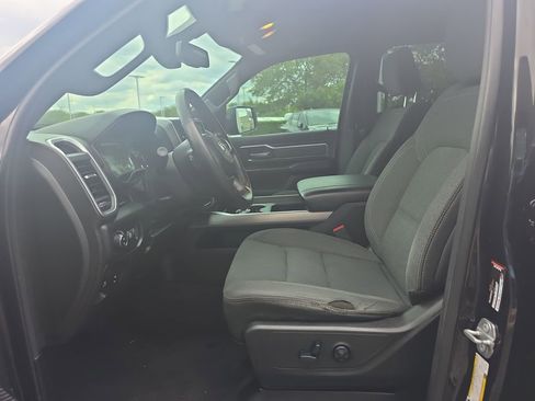 Used 2019 RAM 1500 Big Horn AWD/4WD image 17