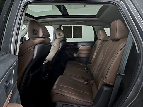Used 2022 Acura MDX SH-AWD w/ Advance Package image 11