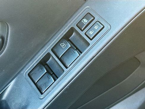 Used 2024 Nissan Frontier S image 19