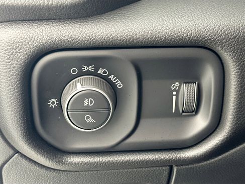 Used 2023 RAM 1500 Big Horn image 10