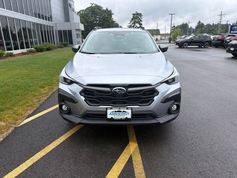 Used 2024 Subaru Crosstrek 2.5i Limited AWD/4WD image 2