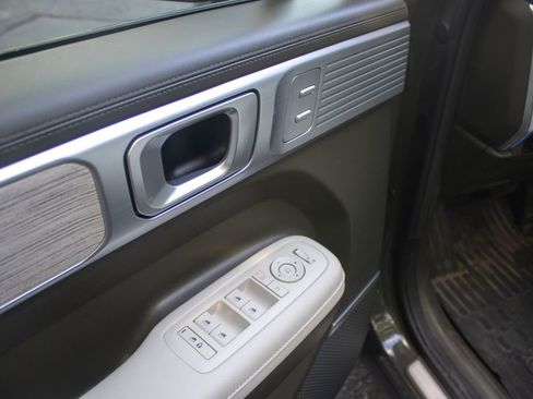 Used 2024 Hyundai Santa Fe Calligraphy image 8