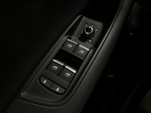 Used 2019 Audi Q7 3.0T Premium image 24