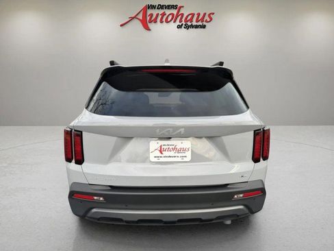 Used 2023 Kia Sorento X-Line EX image 6