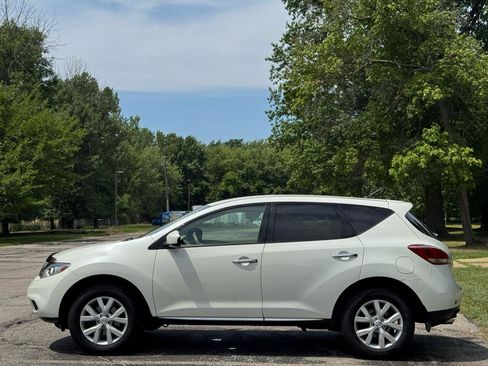Used 2011 Nissan Murano S FWD image 10